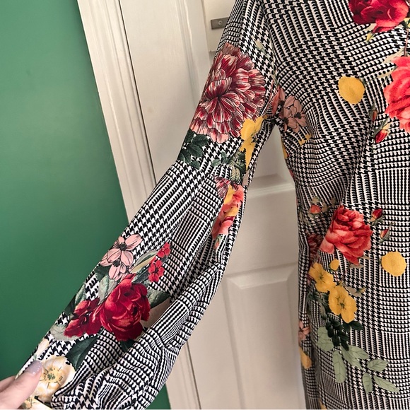 Spence Black/White Herringbone Plaid with Vibrant Florals Dress 4 NWT - Picture 6 of 13